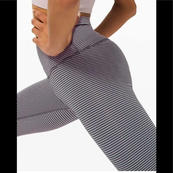 Lululemon Wunder Under High-Rise Tight 28' Luxtreme Gray & Pink Leggings Size 8 - Picture 3 of 7